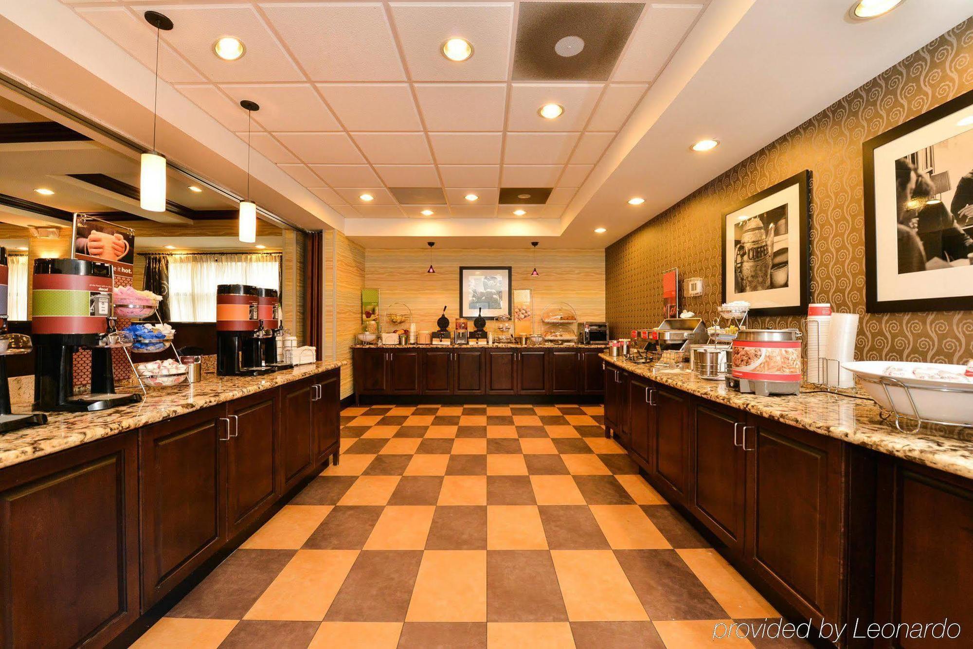 Hampton Inn Уэст-Монро Экстерьер фото