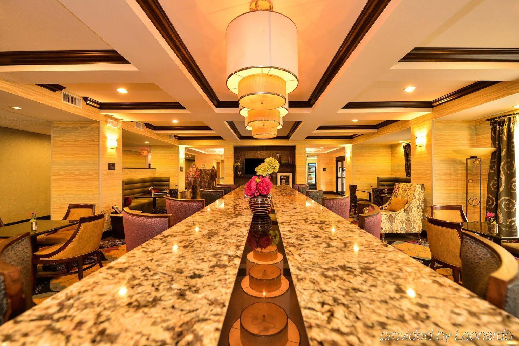 Hampton Inn Уэст-Монро Экстерьер фото