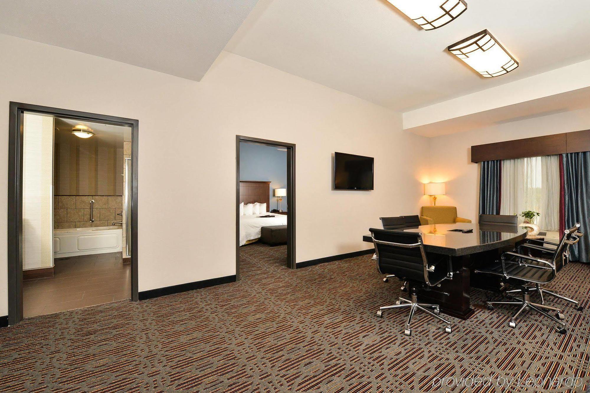Hampton Inn Уэст-Монро Экстерьер фото